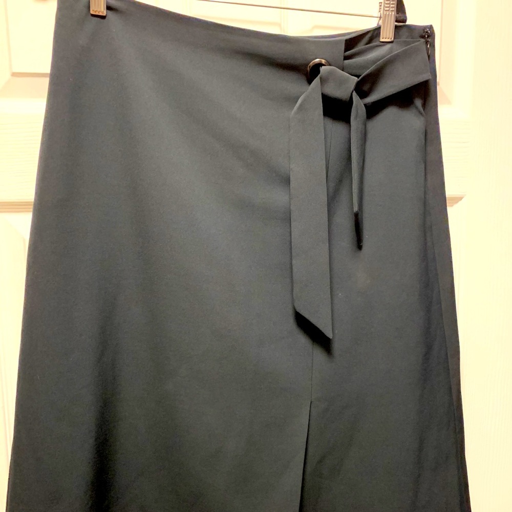 Black midi skirt